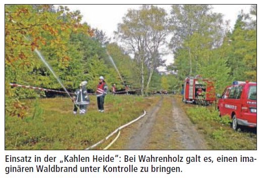 Einsatz in der „Kahlen Heide”: Bei Wahrenholz galt es, einen imaginären Waldbrand unter Kontrolle zu bringen.