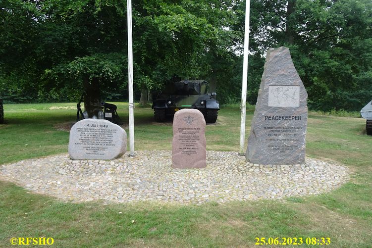 Kriegergedächtnisanlage für dänische UN-Soldaten am Gasthof Rindsholm