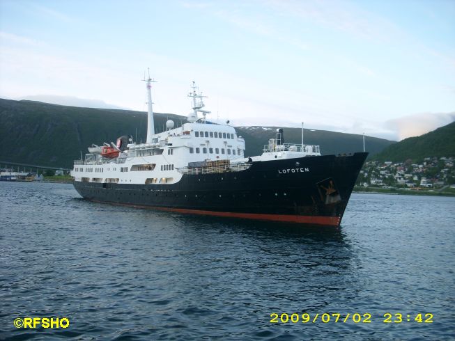 MS Lofoten läuft Tromsø an