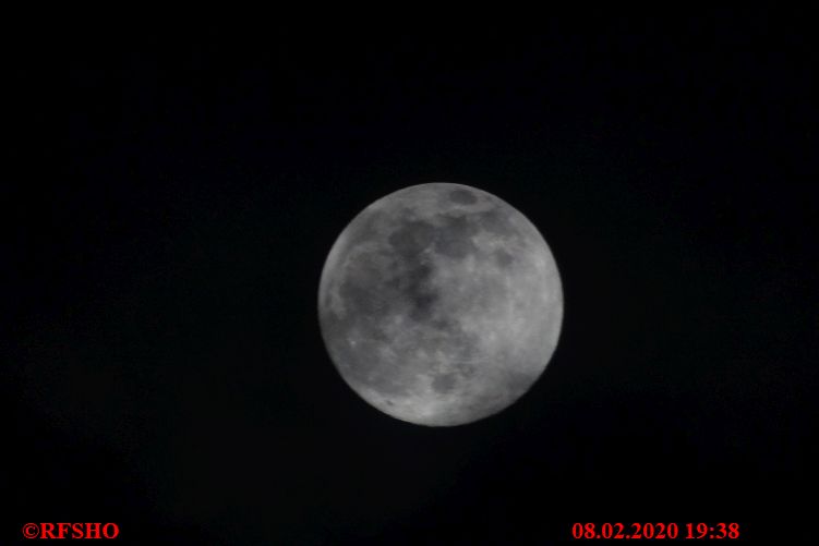 Mond 94,7% abnehmend, Ringstraße