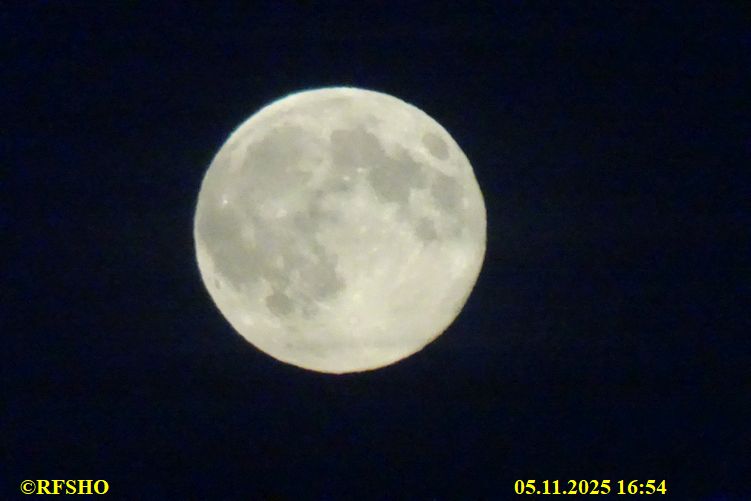 Ringstra&szlig;e, Vollmond