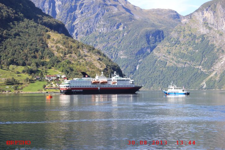 MS NORDNORGE in Geiranger