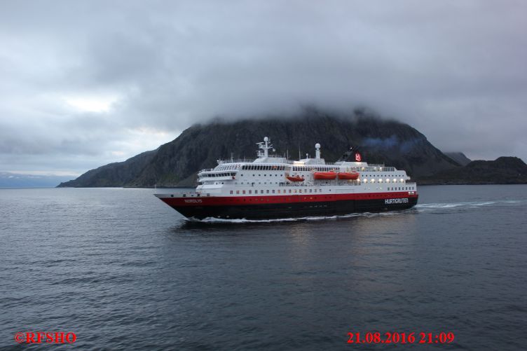 Skjervøy − Tromsø, Begegnung MS NORDLYS