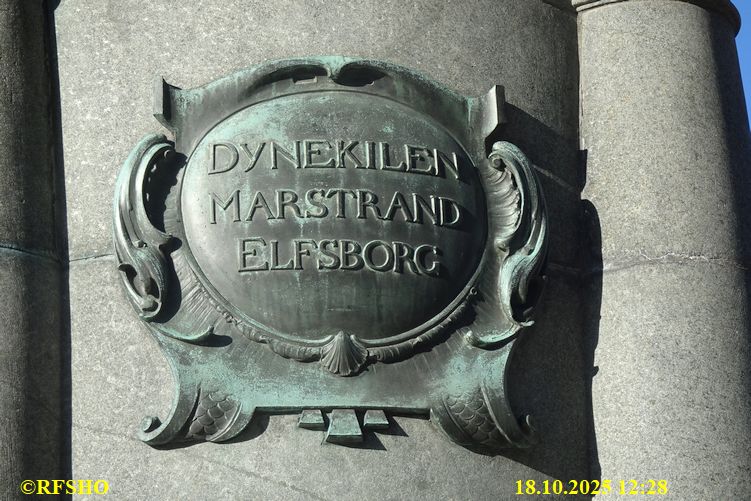 Oslo, Rådhusplassen − Tordenskioldsstatuen