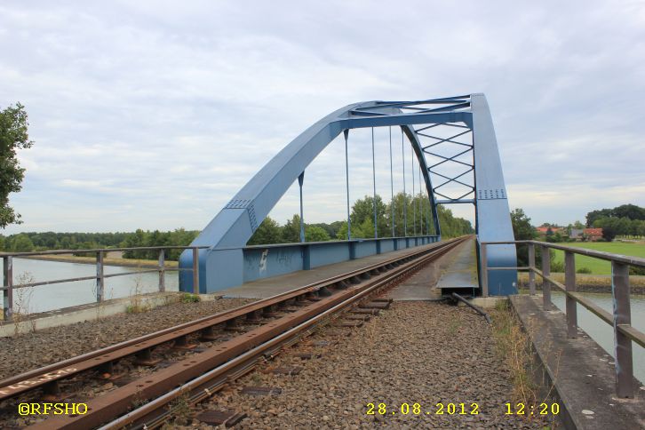 Elbe-Seitenkanal Eisenbahnbrücke zwischen Schönewörde − Vorhop