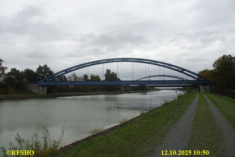 Elbe-Seitenkanal Bahnlinie UE − BS