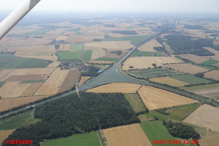 Elbe-Seitenkanal − Mittellandkanal
