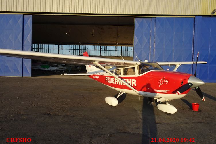 Cessna 206 D-EFVP am Flugplatz EDVM