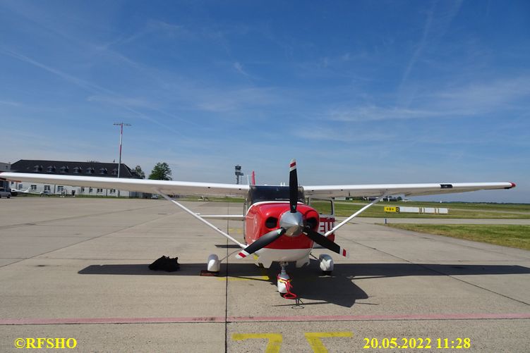 Cessna 206 D-EFVP Flugplatz EDDV